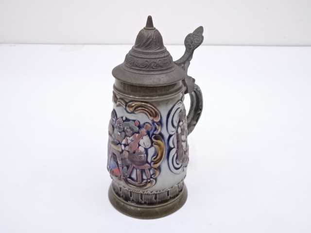 Pottery & Ceramics